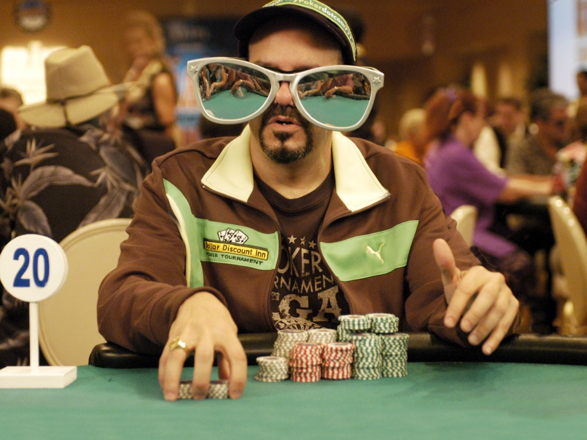 How to crush low stakes in live poker