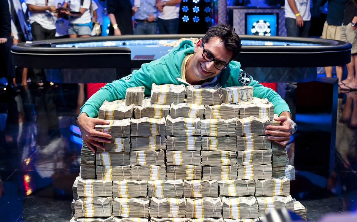 Should WSOP share its profit with the players?