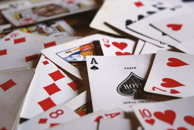 Are Traditional Poker Clubs Still Viable in the Age of Online Casinos